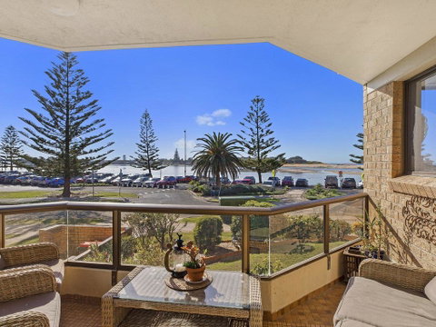 Sundowner Apartment 2 - Accommodation Search 0
