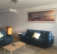 Sunlit Townhouse - Accommodation Search