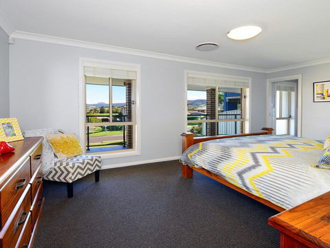 Sunset Over Neptune - Pet Friendly, 5 Min To Beach - Accommodation Search 3