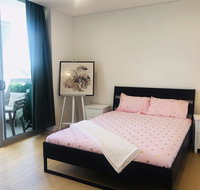 Sunset view 2 bedroom apt next to station - Accommodation Search