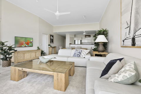 Sunshine Beach Penthouse With Beach Views - Unit 9/21 Park Crescent, Sunshine Beach - Accommodation Search 1