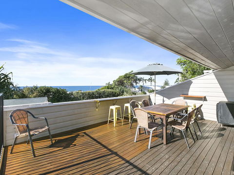 Sunshine Beach Serenity And Pet Friendly ! 9 Seaview Terrace, Sunshine Beach, QLD 4567 - Accommodation Search 2