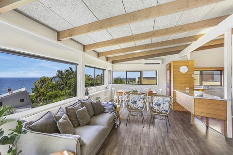 Sunshine Beach Shack - Accommodation Search 1