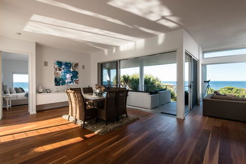 Sunshine Coast White House - Accommodation Search 3