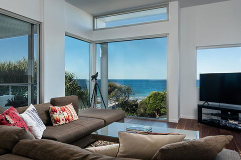 Sunshine Coast White House - Accommodation Search 2