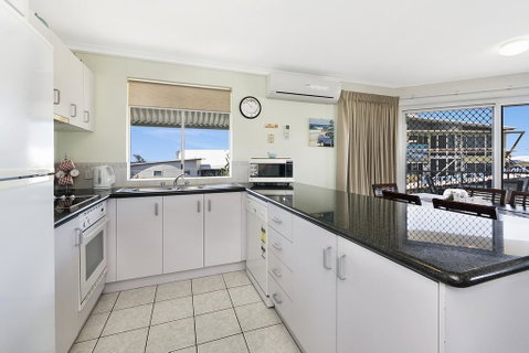 Surfcomber On The Beach - Accommodation Search 2