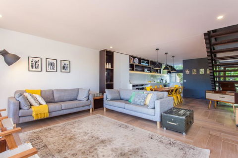 Surfside6 @ James Cook - Clarkes Beach - Accommodation Search 0
