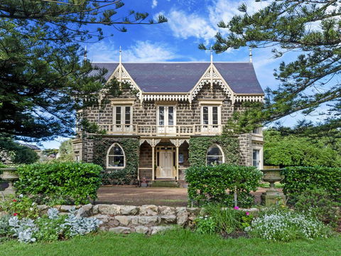 Talara Manor - Accommodation Search 0