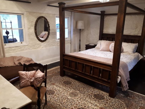 Tanilba House - Accommodation Search 0