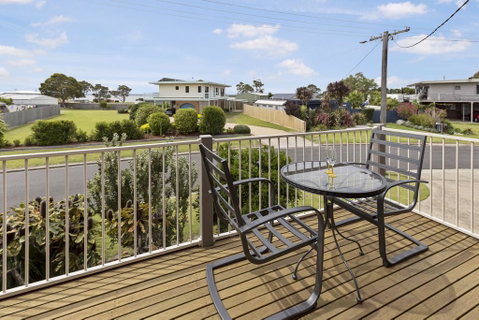 Tanjil - A Stroll From The Water In Paynesville - Accommodation Search 1