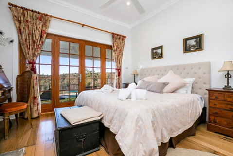 Taradale House Estate - Accommodation Search 0