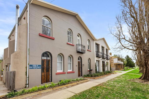 TARALGA TERRACES - Accommodation Search 0