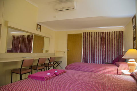 Tarra Motel - Accommodation Search 3