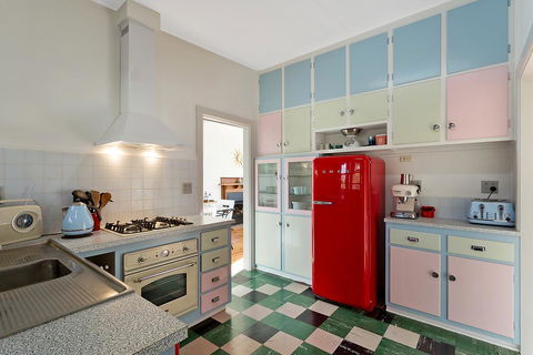 The 50's Beach House - Accommodation Search 2