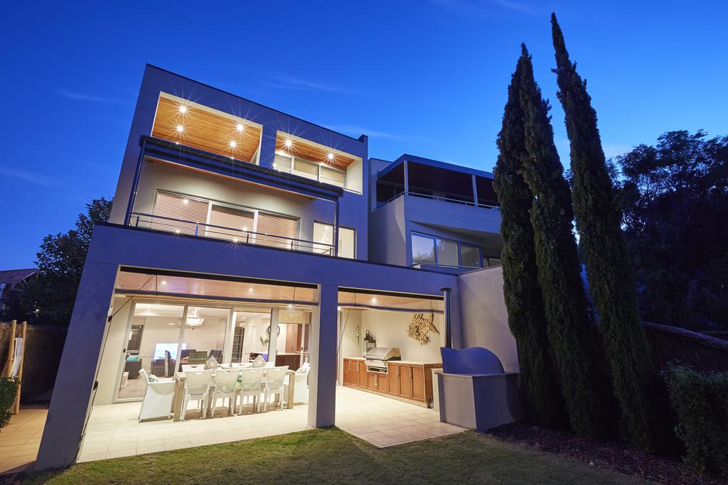 Reinscourt WA Accommodation Search