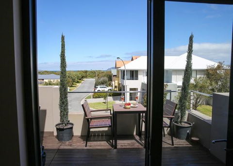 The Beach House At Bayside - Accommodation Search 1