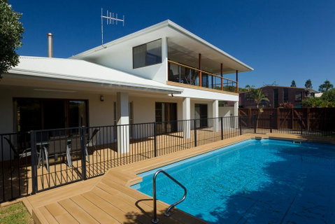 The Beach House At One Mile - 6 Burrawong - Accommodation Search 3