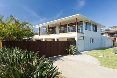 The Beach House At One Mile - 6 Burrawong - Accommodation Search 2