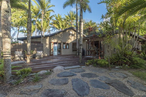 The Beach House On Newell - Accommodation Search 1