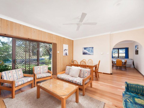 The Beach Shack At Nelson Bay - Accommodation Search 3