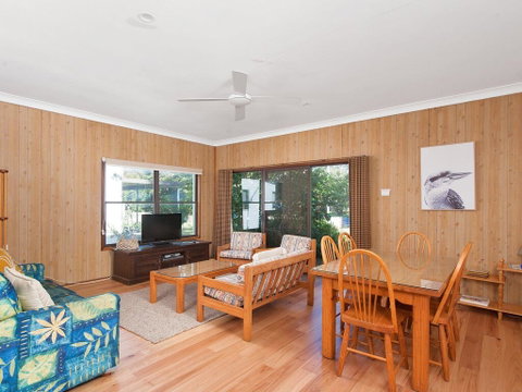 The Beach Shack At Nelson Bay - Accommodation Search 2