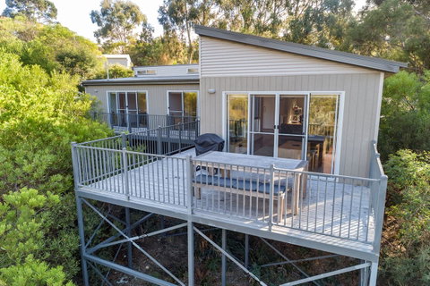 Freycinet Haven - Accommodation Search 0