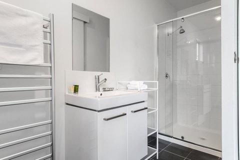 Freycinet Haven - Accommodation Search 11