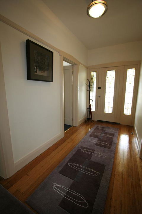 Moonah Central Apartments - Accommodation Search 24