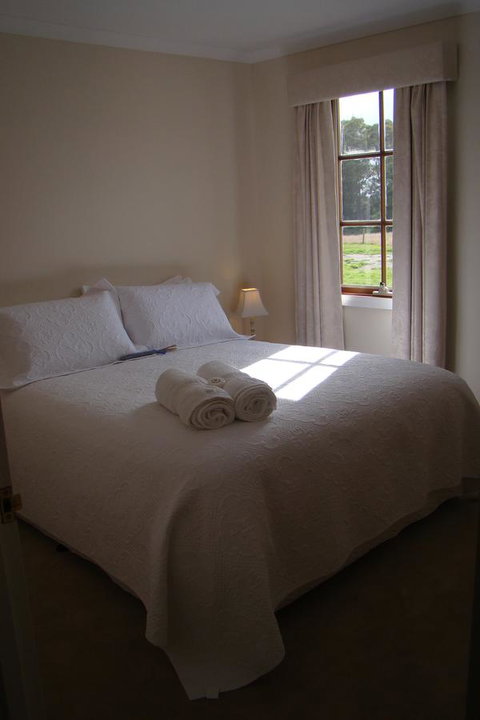 Buttons Cottage For Canyon & Rain Forest Walks With In House Dining - Accommodation Search 8