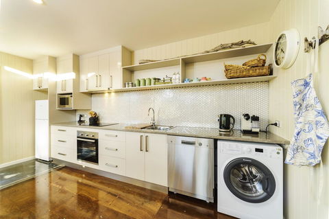 Coastal Pods Wynyard - Accommodation Search 6