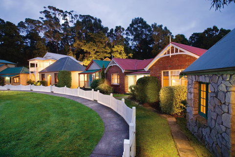 Strahan Village - Accommodation Search 9