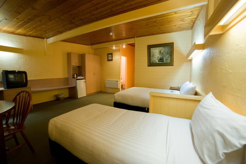 Strahan Village - Accommodation Search 41