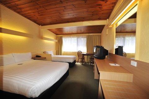 Strahan Village - Accommodation Search 13