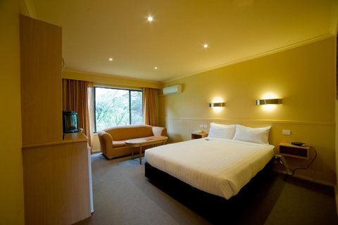Strahan Village - Accommodation Search 40