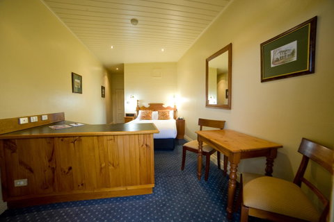 Strahan Village - Accommodation Search 32