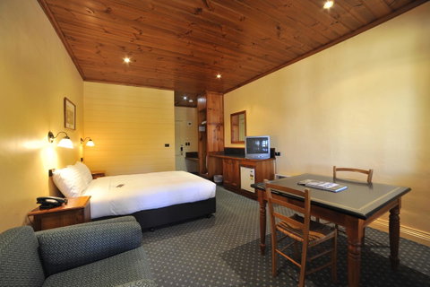 Strahan Village - Accommodation Search 35