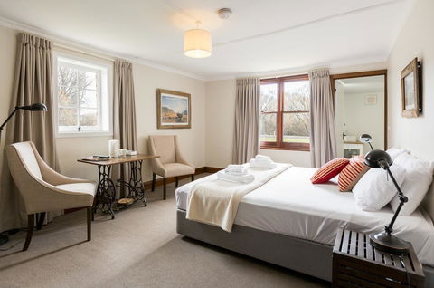 Ratho Farm - Accommodation Search 0