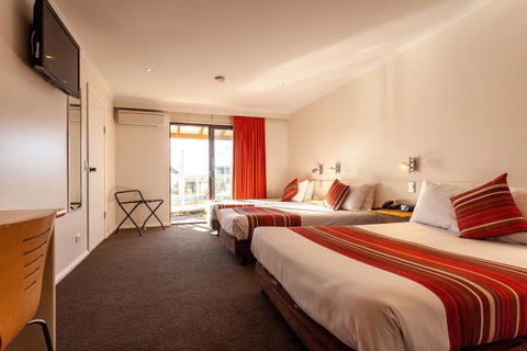 Beachfront Bicheno - Accommodation Search 26