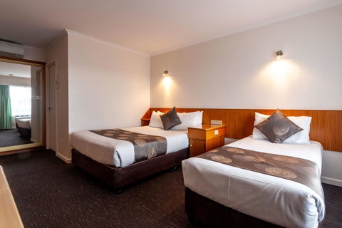 Beachfront Bicheno - Accommodation Search 11