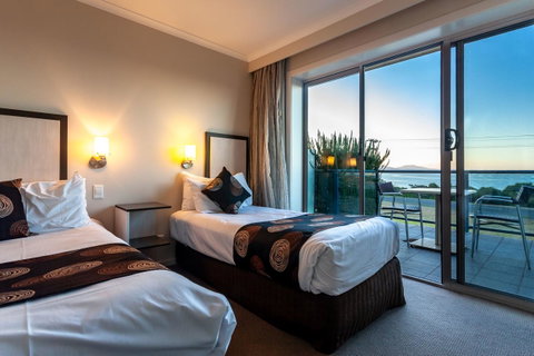 Beachfront Bicheno - Accommodation Search 9