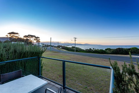Beachfront Bicheno - Accommodation Search 10