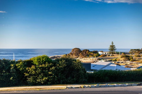 Beachfront Bicheno - Accommodation Search 22