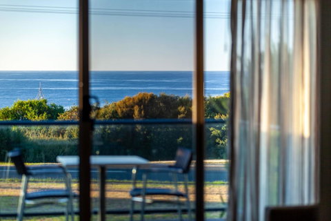 Beachfront Bicheno - Accommodation Search 21