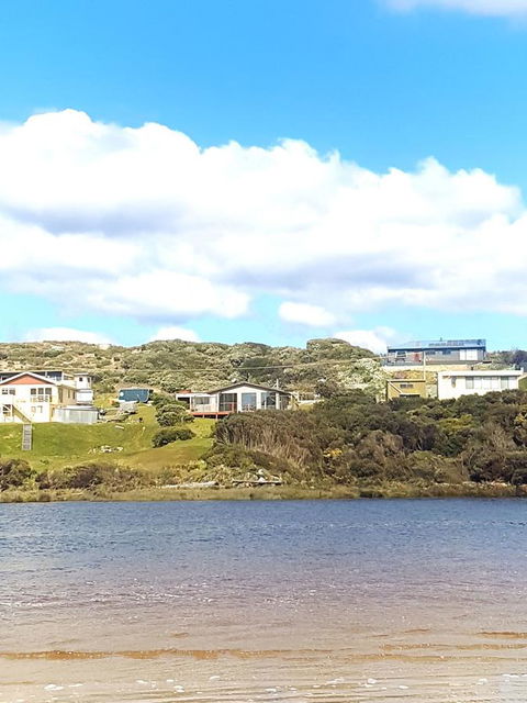 Ocean View Cottage - Accommodation Search 6
