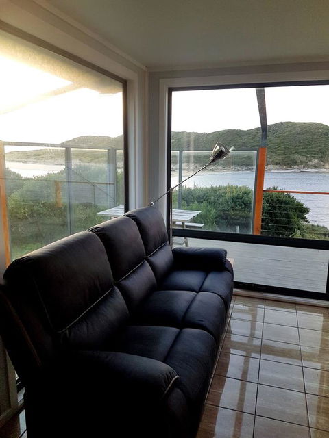 Ocean View Cottage - Accommodation Search 10