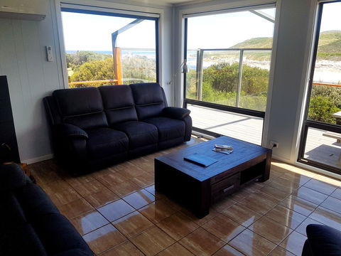Ocean View Cottage - Accommodation Search 1