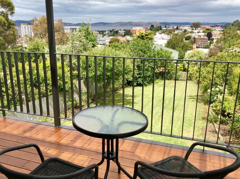 Omaroo House - Panoramic Water Views - Accommodation Search 3