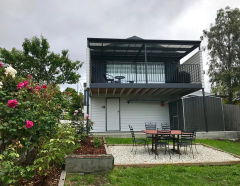Omaroo House - Panoramic Water Views - Accommodation Search 32