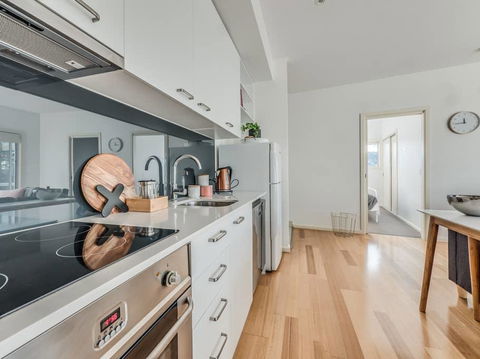 Marina View Apartment - Accommodation Search 16