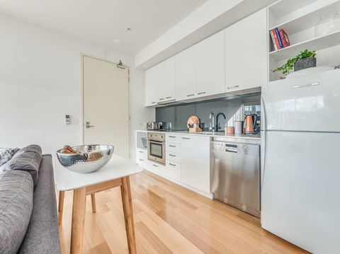 Marina View Apartment - Accommodation Search 10
